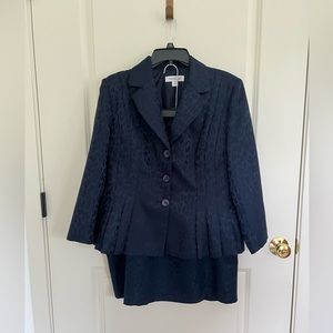 Danillo Navy Blue Two-Piece Suit, size 16